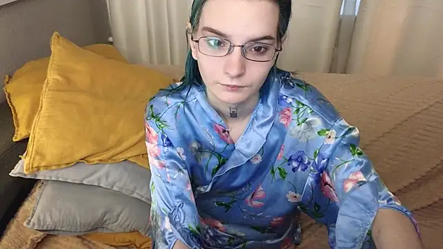 Snapshot of lika_haris chatting on 09/10/25, 02:17 lika haris online show from 09/10/25, 02:17