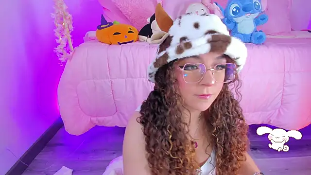 Snapshot of hannacutegod chatting on 12/02/25, 04:51 hannacutegod online show from 12/02/25, 04:51