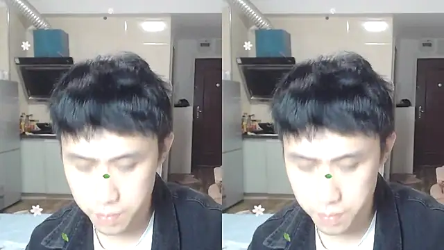 Snapshot of Azyrrgg chatting on 10/20/25, 01:44 Azyrrgg online show from 10/20/25, 01:44