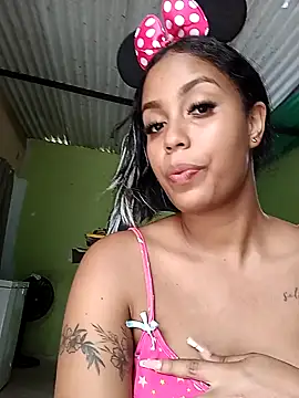 Fernanda30 online show from 04/18/26, 05:28