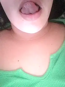 Michellematto online show from 09/15/25, 05:02