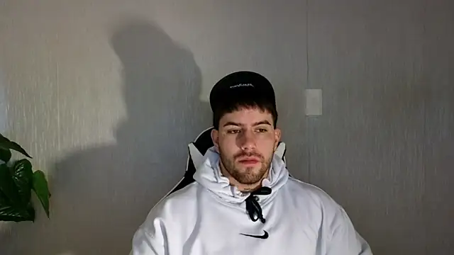 Snapshot of Ades_Lowe chatting on 09/26/25, 11:47 Ades Lowe online show from 09/26/25, 11:47