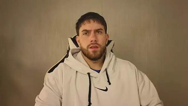 Snapshot of Ades_Lowe chatting on 11/07/25, 11:32 Ades Lowe online show from 11/07/25, 11:32