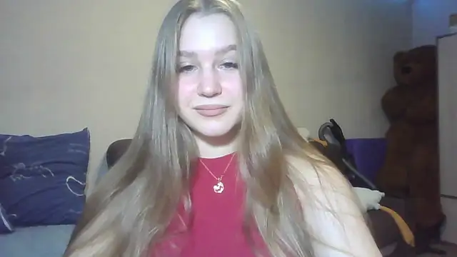 Snapshot of yourhoney_Lola_ chatting on 10/19/25, 01:34 yourhoney Lola  online show from 10/19/25, 01:34
