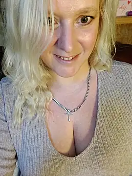 Bouncy-Bella28X online show from 11/06/25, 12:17