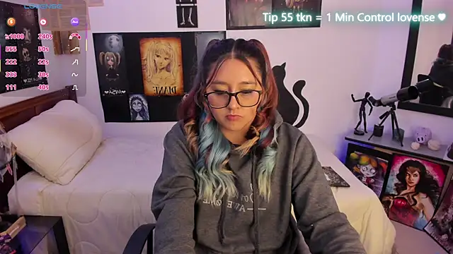 Cherry blush  online show from 11/24/25, 07:35