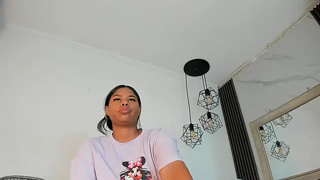 keyla mejia online show from 05/11/26, 12:11