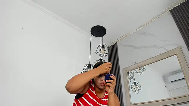 keyla mejia online show from 06/05/26, 12:11