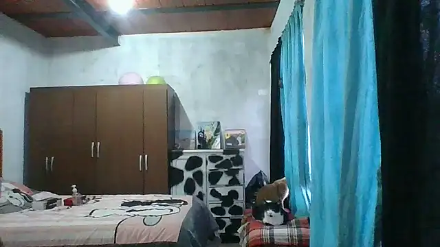 scarlett widow  online show from 10/13/25, 11:43