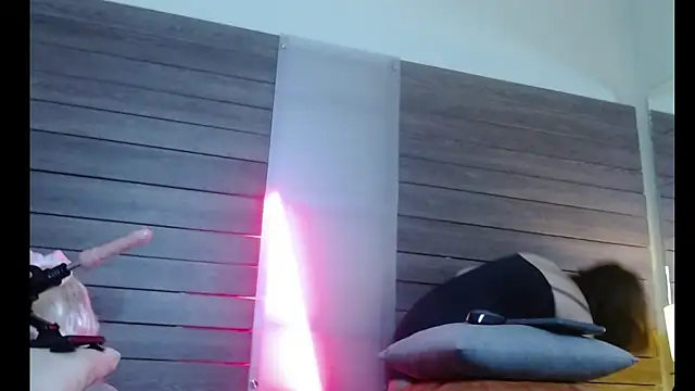 Karol Yessenia online show from 09/26/25, 01:37