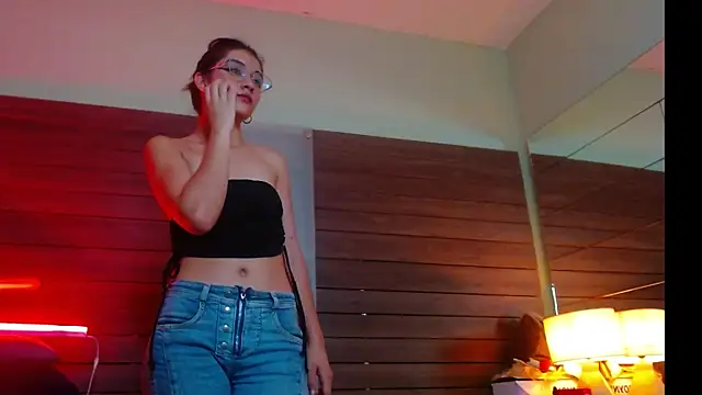 Karol Yessenia online show from 10/06/25, 12:35