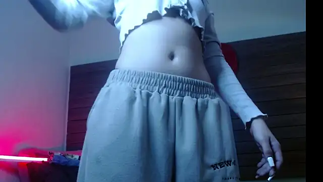 Karol Yessenia online show from 10/14/25, 01:23