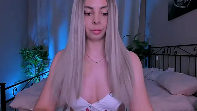 VelvetEliza online show from 07/05/26, 07:32