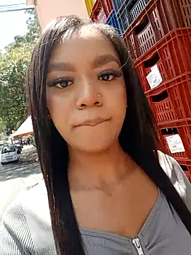 Snapshot of Kaylee_D__ chatting on 09/25/25, 04:00 Kaylee D online show from 09/25/25, 04:00