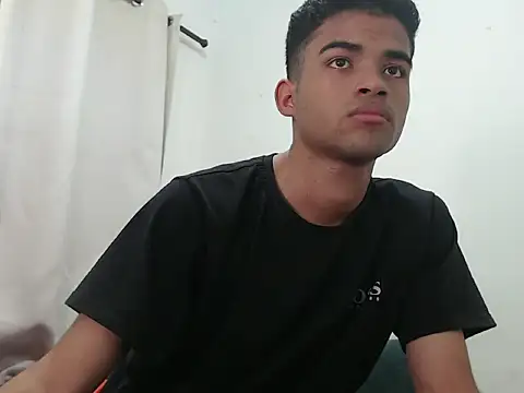 Snapshot of camillo_beischel_ chatting on 09/16/25, 07:37 camillo beischel online show from 09/16/25, 07:37