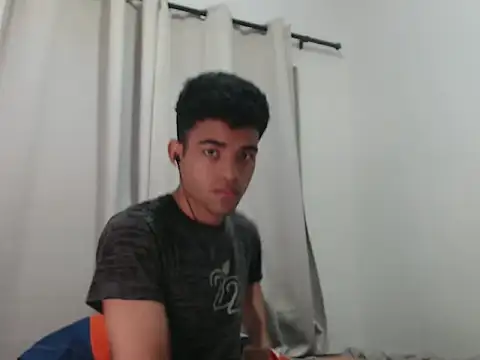 Snapshot of camillo_beischel_ chatting on 09/29/25, 06:57 camillo beischel online show from 09/29/25, 06:57