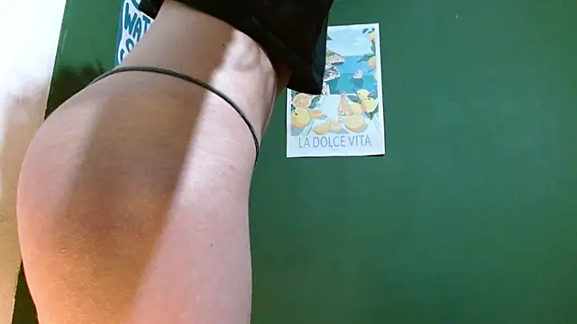 Roxiehood online show from 05/02/26, 02:05