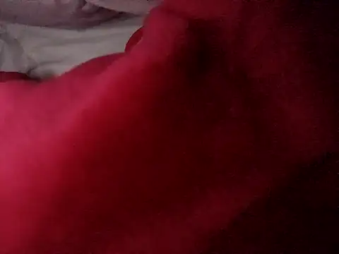 Snapshot of Hottiesophie chatting on 12/16/25, 03:44 Hottiesophie online show from 12/16/25, 03:44