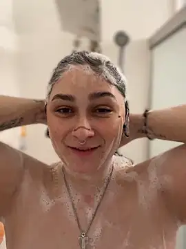 Alix Valentine online show from 10/25/25, 08:36