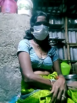 Tamilauntyhot online show from 10/18/25, 02:58