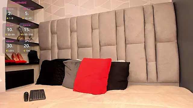 Charlot milf online show from 05/27/26, 11:51