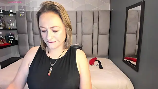 Charlot milf online show from 05/30/26, 11:18
