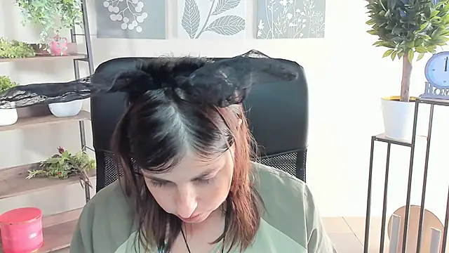 Snapshot of MartaEdams chatting on 09/25/25, 06:06 MartaEdams online show from 09/25/25, 06:06