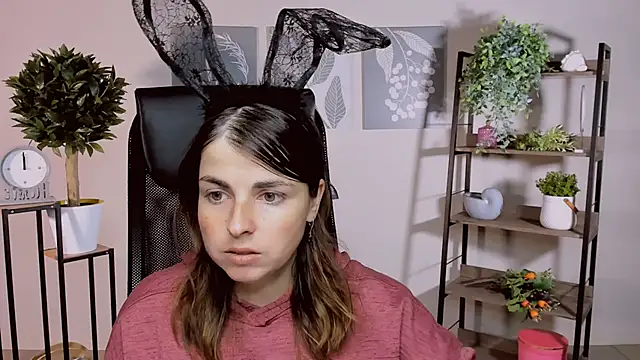 Snapshot of MartaEdams chatting on 10/10/25, 06:12 MartaEdams online show from 10/10/25, 06:12