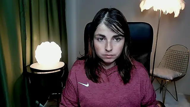 Snapshot of MartaEdams chatting on 10/13/25, 06:24 MartaEdams online show from 10/13/25, 06:24