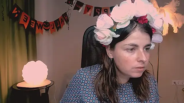 Snapshot of MartaEdams chatting on 11/07/25, 06:24 MartaEdams online show from 11/07/25, 06:24