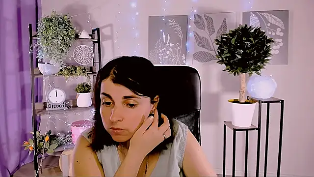 MartaEdams online show from 06/05/26, 06:52
