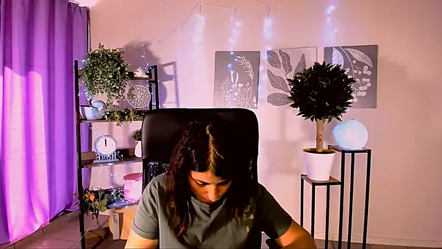 MartaEdams online show from 06/08/26, 05:08