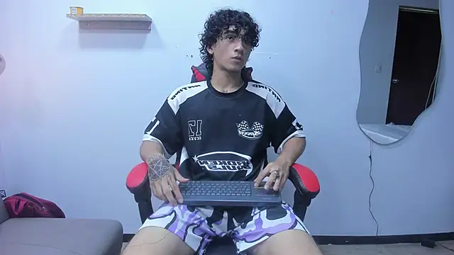 JackesTaylor online show from 10/05/25, 04:55