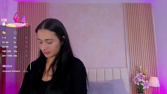 ZOEBARLOWE online show from 10/01/25, 07:20