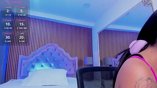 SelenaStonne online show from 10/28/25, 08:11