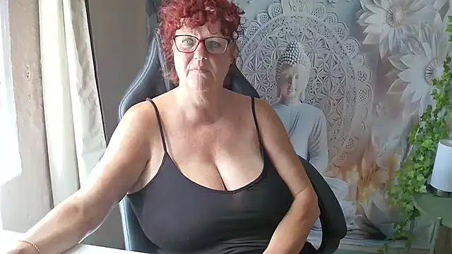 -Curvy- online show from 07/29/26, 09:29