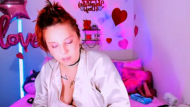 Snapshot of Rosie_Good_girl chatting on 02/01/26, 04:11 Rosie Good girl online show from 02/01/26, 04:11