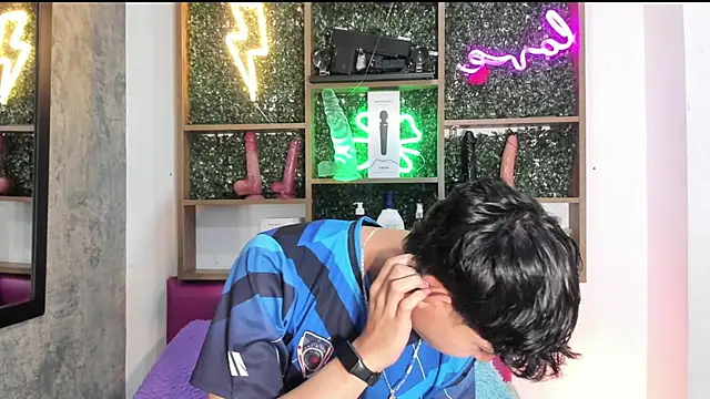 Felipe boy1 online show from 09/18/25, 10:45