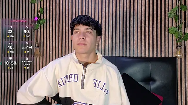 Felipe boy1 online show from 10/12/25, 03:38