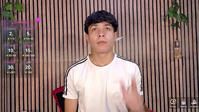 Felipe boy1 online show from 10/21/25, 02:34