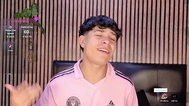 Felipe boy1 online show from 10/24/25, 03:25