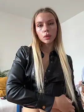 SexyMommyKate online show from 10/03/25, 10:45