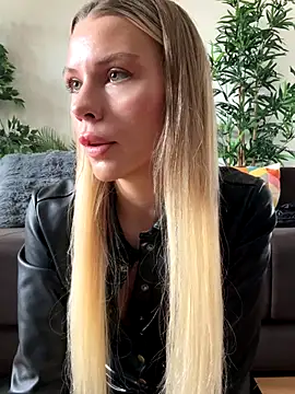 SexyMommyKate online show from 10/10/25, 12:26