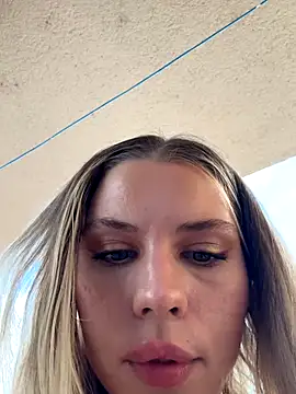 SexyMommyKate online show from 10/11/25, 12:04