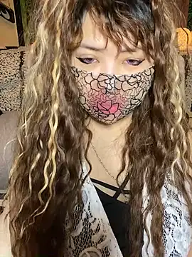 xoxLILxMELOxox online show from 10/09/25, 04:16