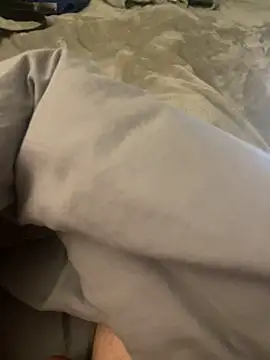 Snapshot of adlescaf9876 chatting on 11/04/25, 10:42 adlescaf9876 online show from 11/04/25, 10:42