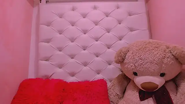 eimy skinny  online show from 06/13/26, 12:36