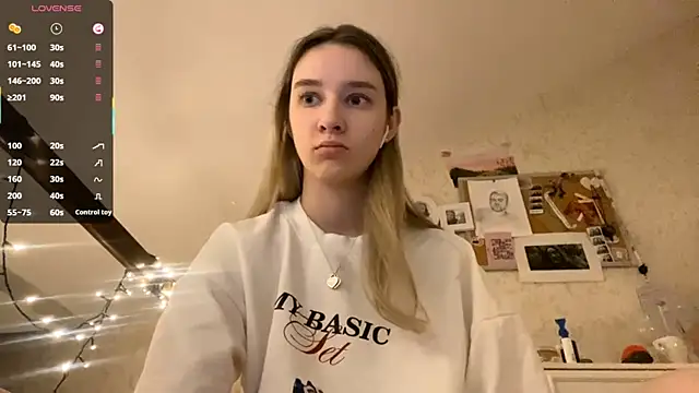 Snapshot of DanaCore chatting on 10/03/25, 05:21 DanaCore online show from 10/03/25, 05:21