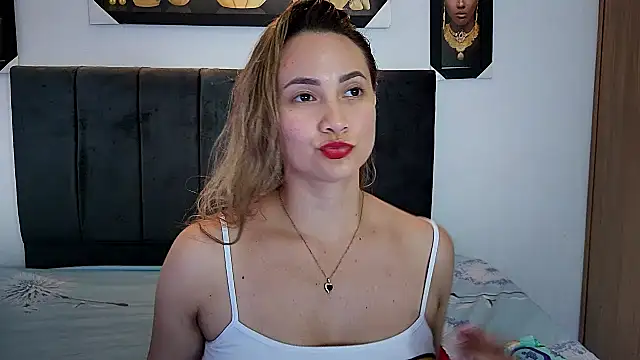 Snapshot of cieloDal chatting on 10/26/25, 05:02 cieloDal online show from 10/26/25, 05:02