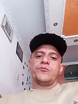 leon8013A online show from 10/30/25, 04:19